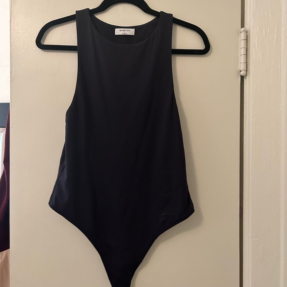 Babaton Tops - Babaton Aritzia Bodysuit